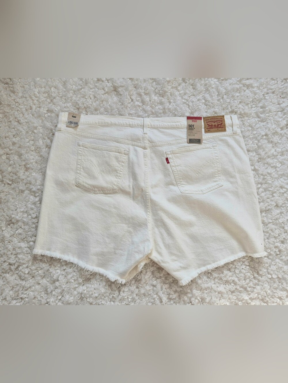 BNWT Levi's 501 Original 24 High Rise Denim Shorts White Cut Off Raw Hem Boho - Picture 9 of 12